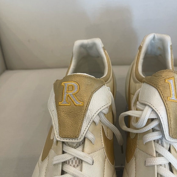 This is the original Nike Air Legend Tiempo Ronaldinho boot US10 - Picture 4 of 10